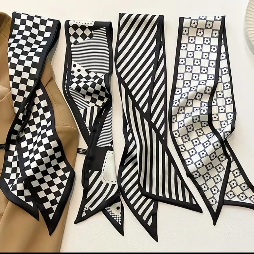 4pcs. Satin Black & White Twillys